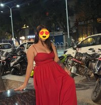 Available for hand cash service - escort in Kathmandu