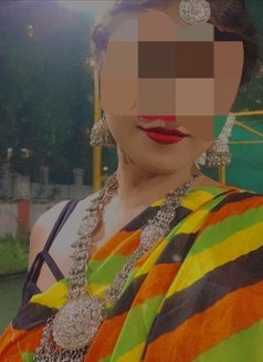 Sushmita Tiwari - escort in Mumbai Photo 3 of 4