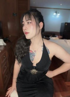 Susi - escort in Doha Photo 7 of 7