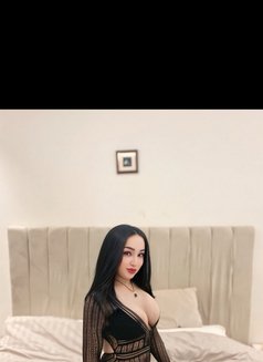 Susie - Transsexual escort in Riyadh Photo 2 of 5