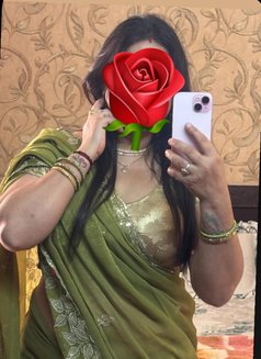 IS THERE ANYONE WHO CAN OPEN THIS DOOR? - escort in New Delhi Photo 3 of 11