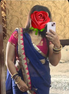 IS THERE ANYONE WHO CAN OPEN THIS DOOR? - escort in New Delhi Photo 9 of 11