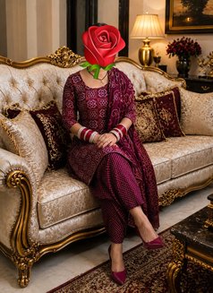 IS THERE ANYONE WHO CAN OPEN THIS DOOR? - escort in New Delhi Photo 11 of 11