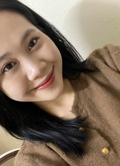 Susu - escort in Doha Photo 1 of 3