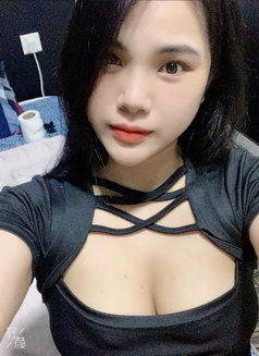 SUSU - escort in Singapore Photo 9 of 10