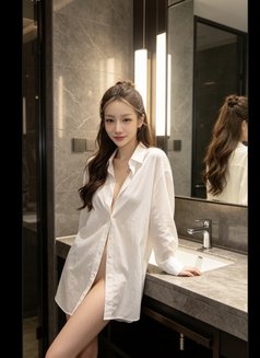 Susy Moaning Loudly - masseuse in Bangkok Photo 12 of 14