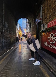 Susy moonlight - escort in Phuket Photo 10 of 22