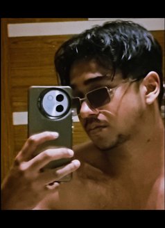 Suvvv - Male escort in Kolkata Photo 4 of 4