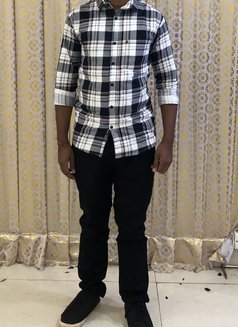 Suyash - Male escort in Mumbai Photo 1 of 2