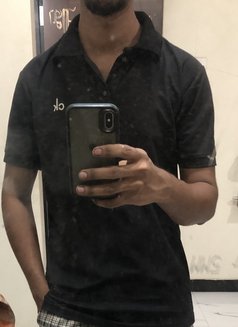 Suyash - Male escort in Mumbai Photo 2 of 2