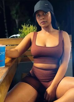 Suzain Prossy - escort in Chandigarh Photo 2 of 7