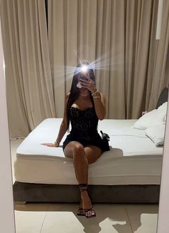 Suzana - escort in Muscat Photo 7 of 8