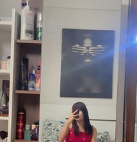 Suzanne - Transsexual escort in New Delhi