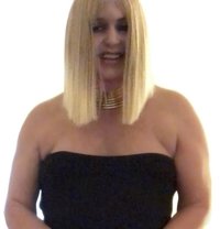 Suzee Dupree - Transsexual escort in Berlin