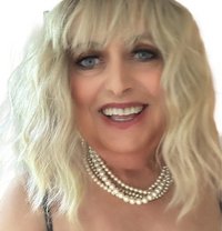 Suzee Dupree - Transsexual escort in Berlin