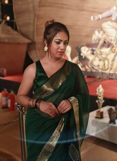 Suzi Darling here for Fun - Transsexual escort in Kolkata Photo 13 of 18