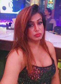 Suzi Darling here for Fun - Transsexual escort in Bangalore Photo 26 of 29