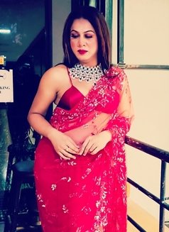 Suzi Darling - Acompañantes transexual in Kolkata Photo 2 of 3