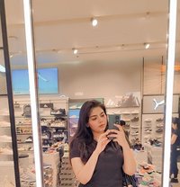 Suzi - puta in Dubai
