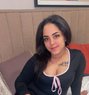 Suzi - escort in Beirut Photo 1 of 5