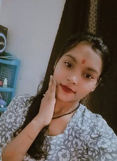 Suzie - puta in Hyderabad Photo 1 of 1