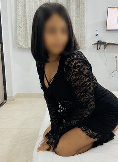 Suzie - Intérprete de adultos in Hyderabad Photo 1 of 6