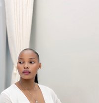 Suzie - escort in Shanghai