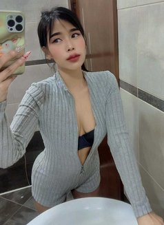 Suzy Ass Full Service - puta in Al Manama Photo 7 of 7