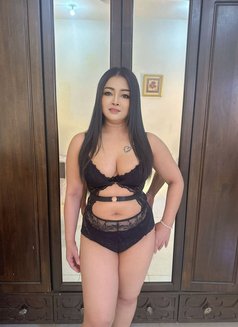 Suzy good service available - puta in Doha Photo 13 of 16