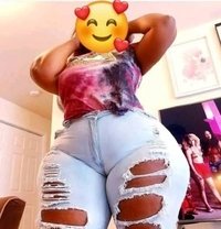 Suzy - puta in Nairobi