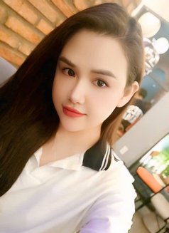 Suzy.NEW COME. Big and Natural Boob - puta in Al Manama Photo 9 of 10