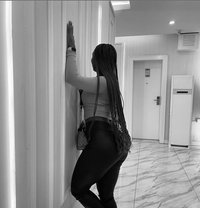 Suzy - escort in Colombo
