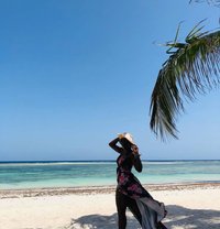 Suzy - puta in Colombo
