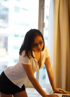 Suzy - puta in Hong Kong Photo 11 of 22