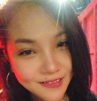 Suzy - escort in Hong Kong Photo 7 of 14