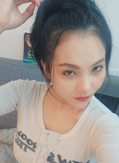 Suzy - escort in Hong Kong Photo 10 of 12