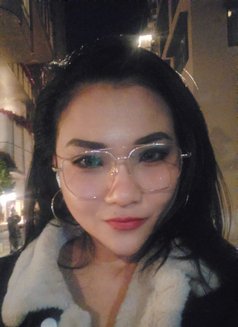 Suzy - escort in Hong Kong Photo 16 of 17