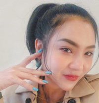 Suzy - puta in Hong Kong