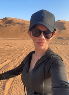 I am Suzy - masseuse in Muscat Photo 2 of 17