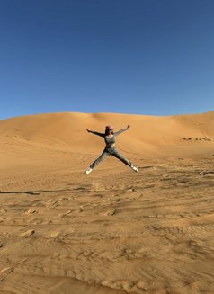 I am Suzy - masseuse in Muscat Photo 6 of 17
