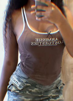 Suzzy - escort in Abuja Photo 2 of 2