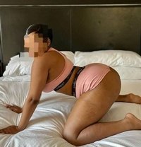 Suzzy camshow hulimavu - escort in Bangalore Photo 1 of 3