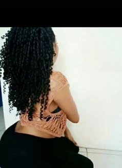 Suzzy - escort in Arusha Photo 2 of 3