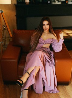 Sveta Fresh - puta in Dubai Photo 3 of 11