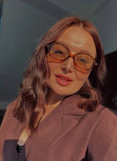Svetlana - escort in Hong Kong Photo 5 of 10