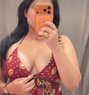 Cam girl - puta in Mumbai Photo 1 of 2