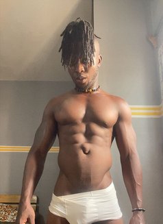 Swagzfat - Male escort in Muscat Photo 3 of 5