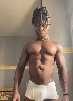 Swagzfat - Male escort in Muscat Photo 4 of 5