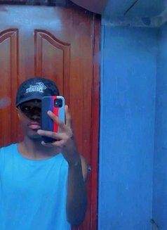 Swaleh - Male escort in Nairobi Photo 3 of 5