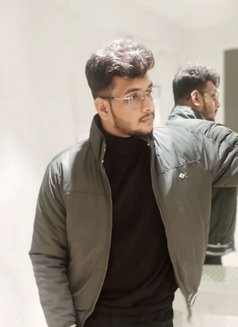 Swapno - Male escort in Chennai Photo 1 of 15